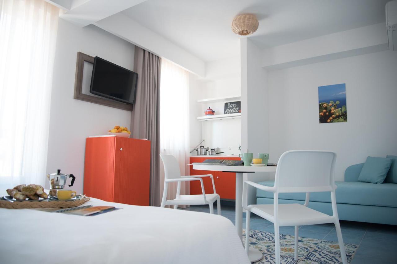 B&B Il Castello Липари Екстериор снимка