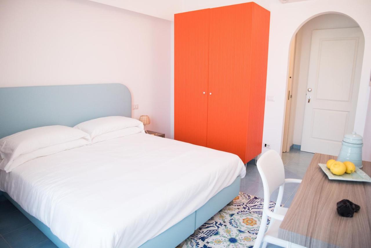 B&B Il Castello Липари Екстериор снимка